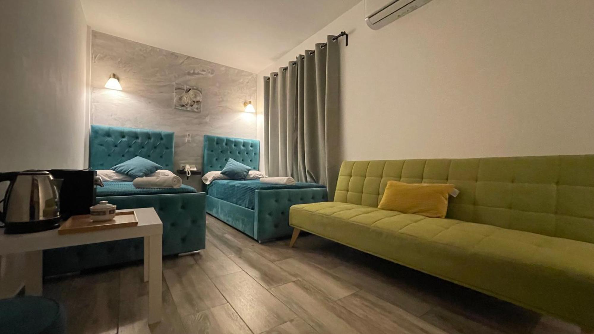 Hotel Boutique Andalucia Fuengirola Exteriör bild